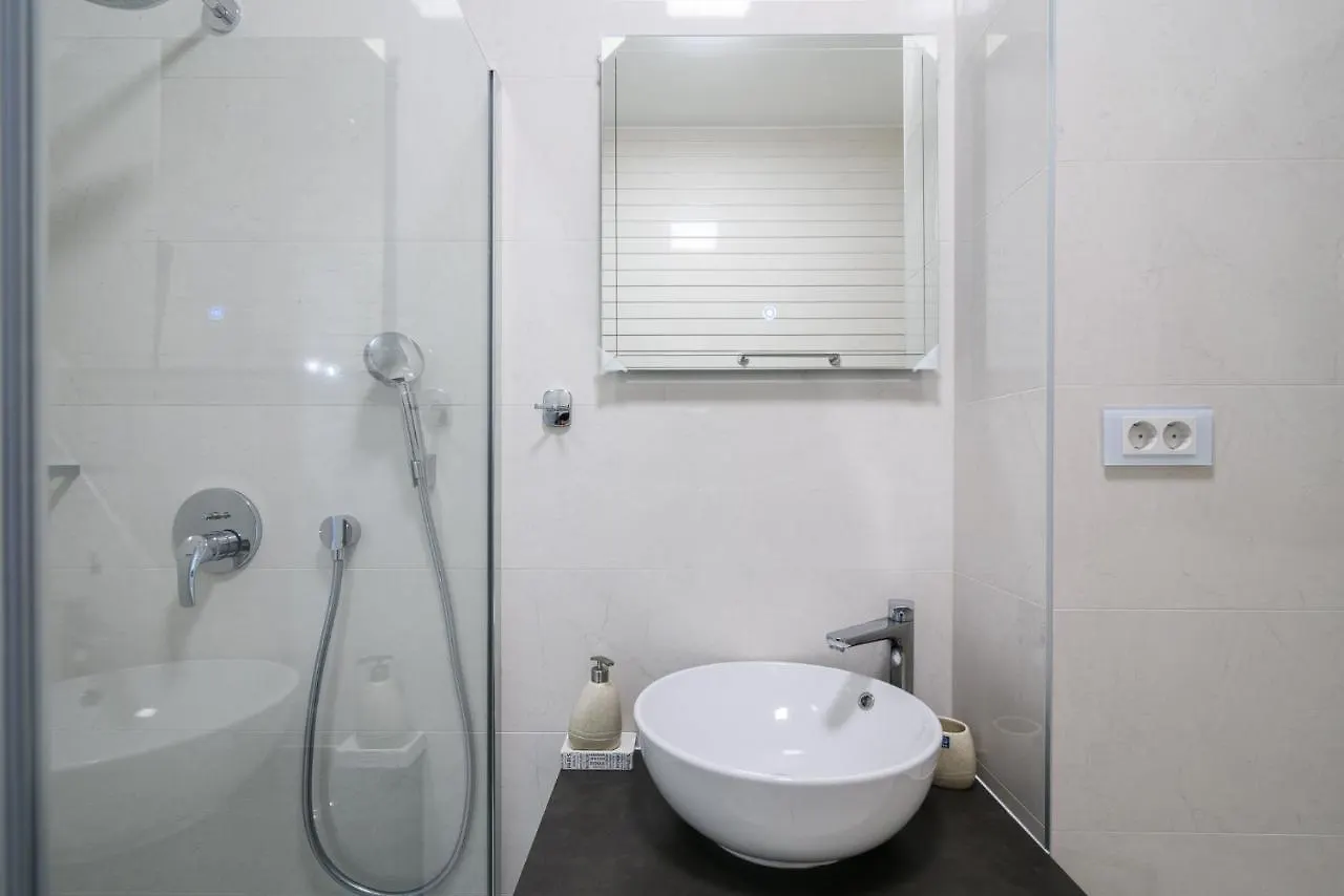 Palm Springs Apartment Trogir Croatia