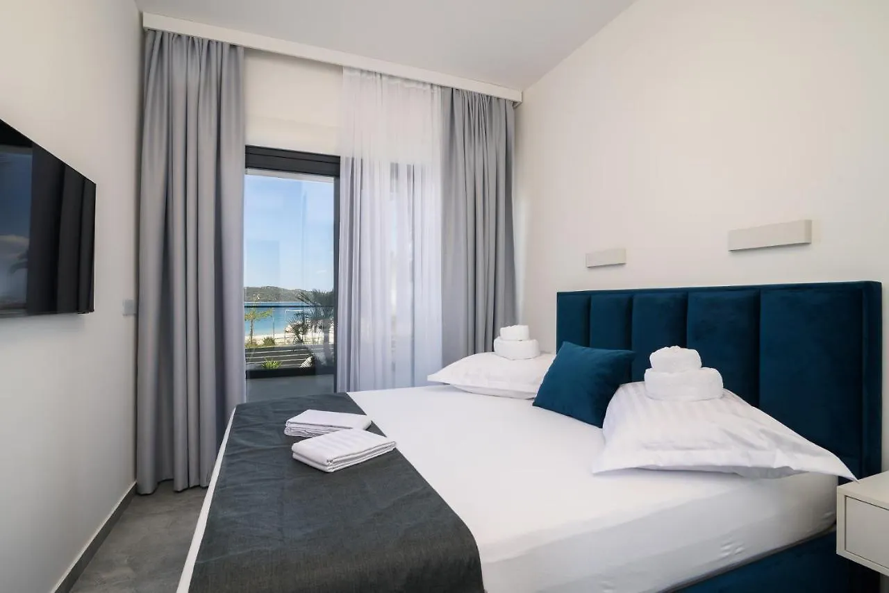 Palm Springs Apartment Trogir