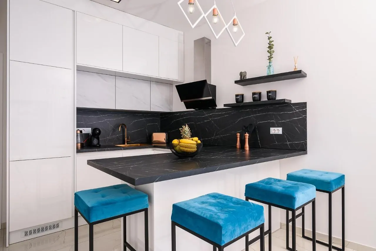 Palm Springs Apartment Trogir