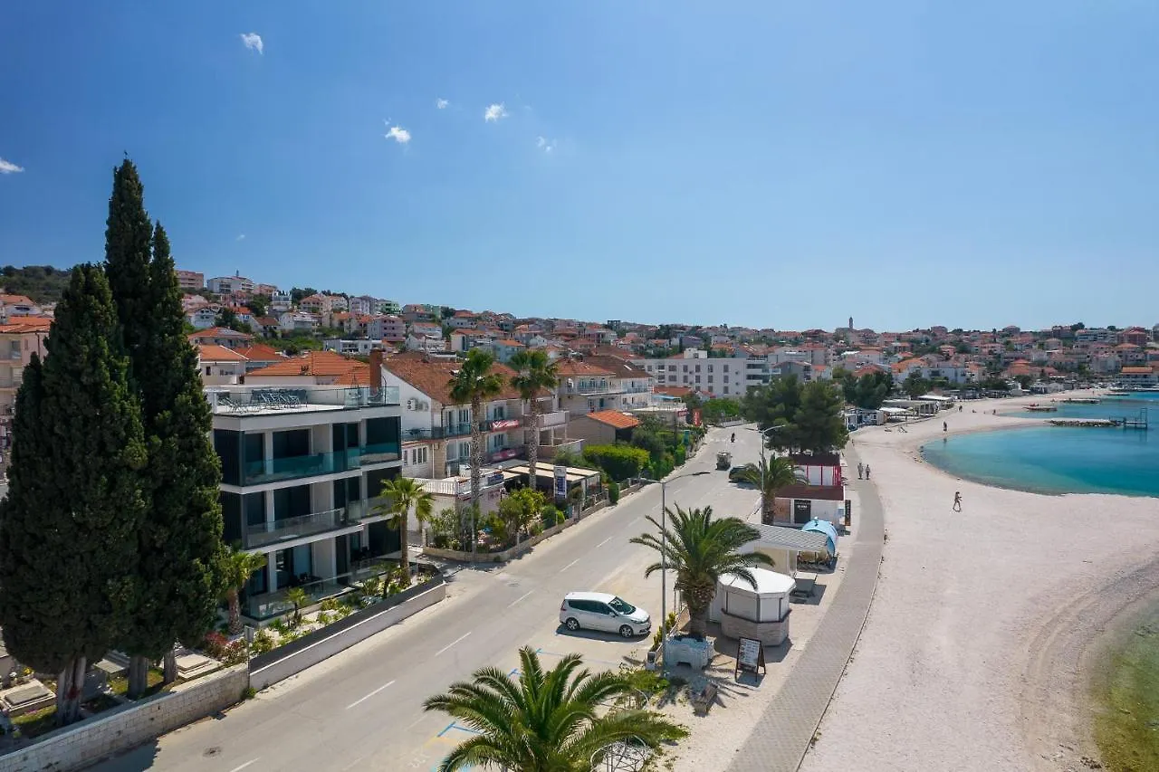 Palm Springs Apartment Trogir Croatia