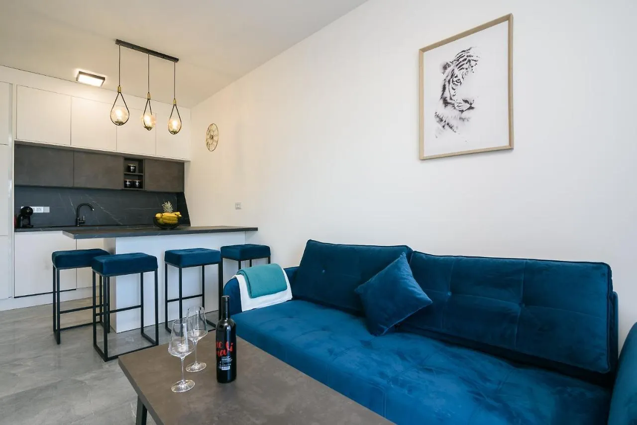Palm Springs Apartment Trogir Croatia