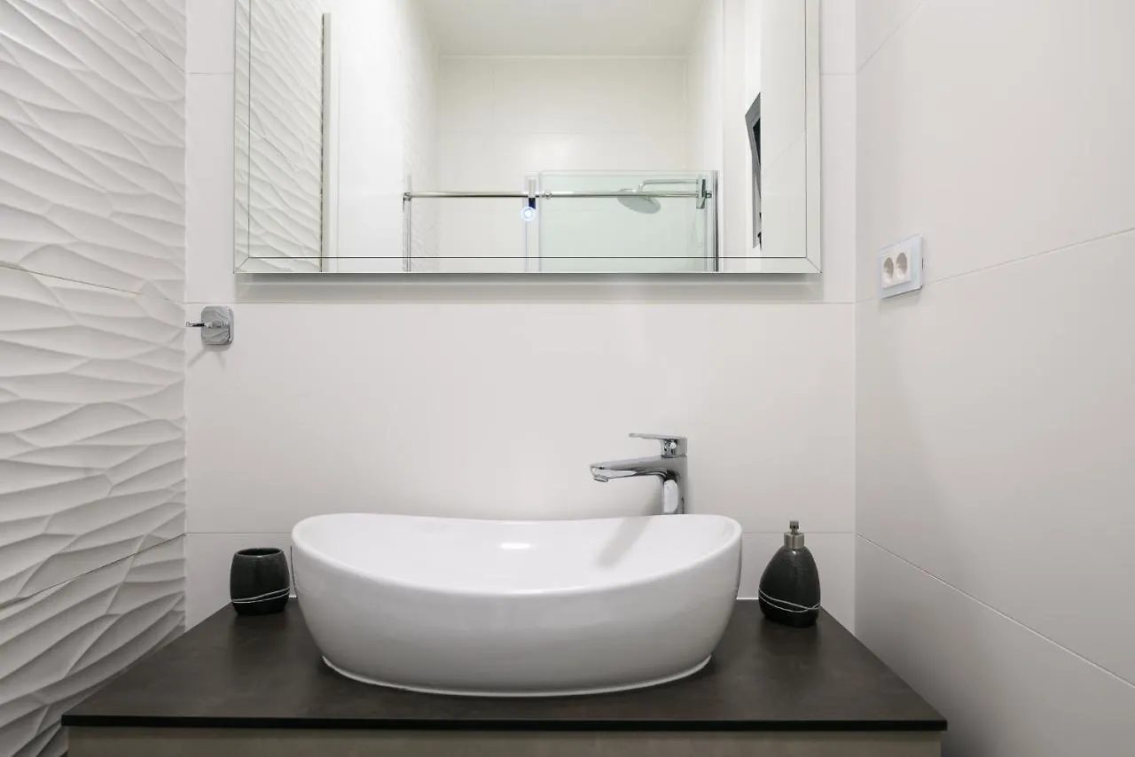 Palm Springs Apartment Trogir
